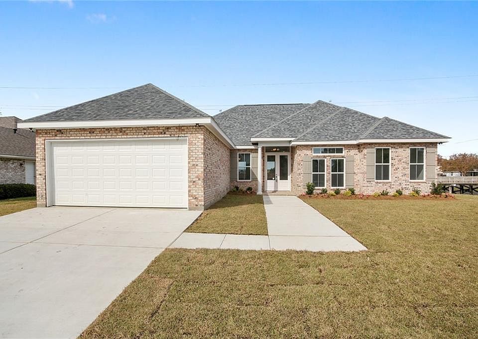 1st image of 1601 Lake Maurepas Dr