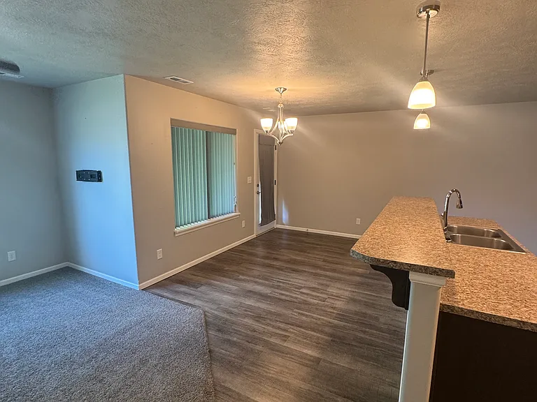 328 Macey Ave — Photo 7
