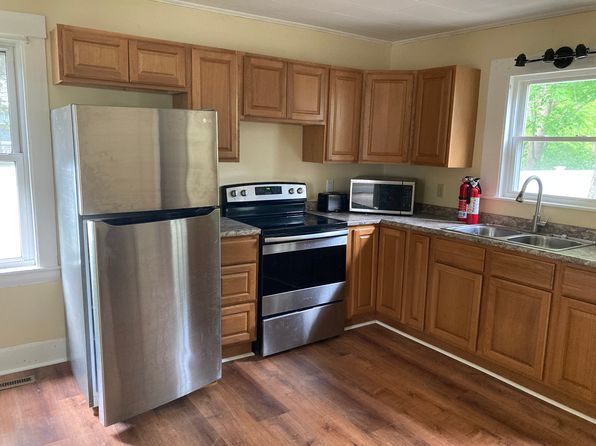 806 Main St #1