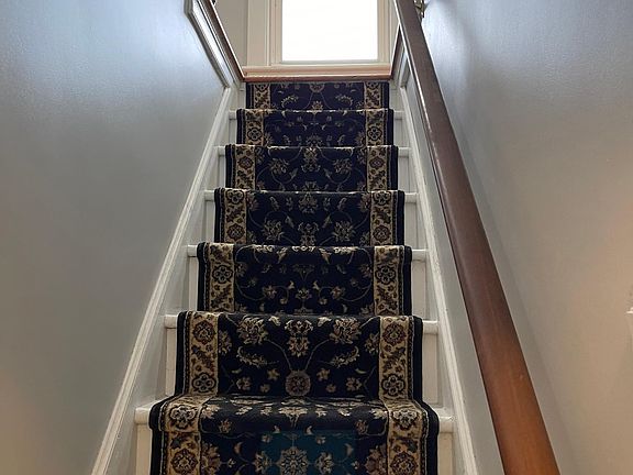 2nd image of 35 Ashford Ave #Top