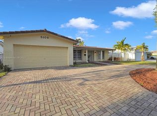 5109 Hayes St, Hollywood, FL 33021