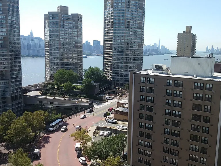 7100 Boulevard East #12L — Photo 8