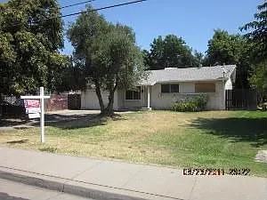 7645 Franklin Blvd photo 1