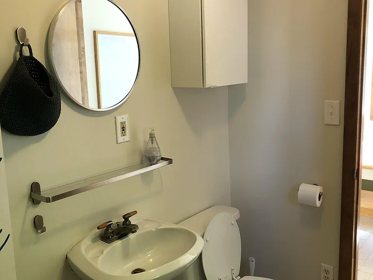 204 Quincy St — Photo 26