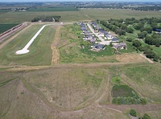 6753 Elk Pl, Columbus, NE 68601