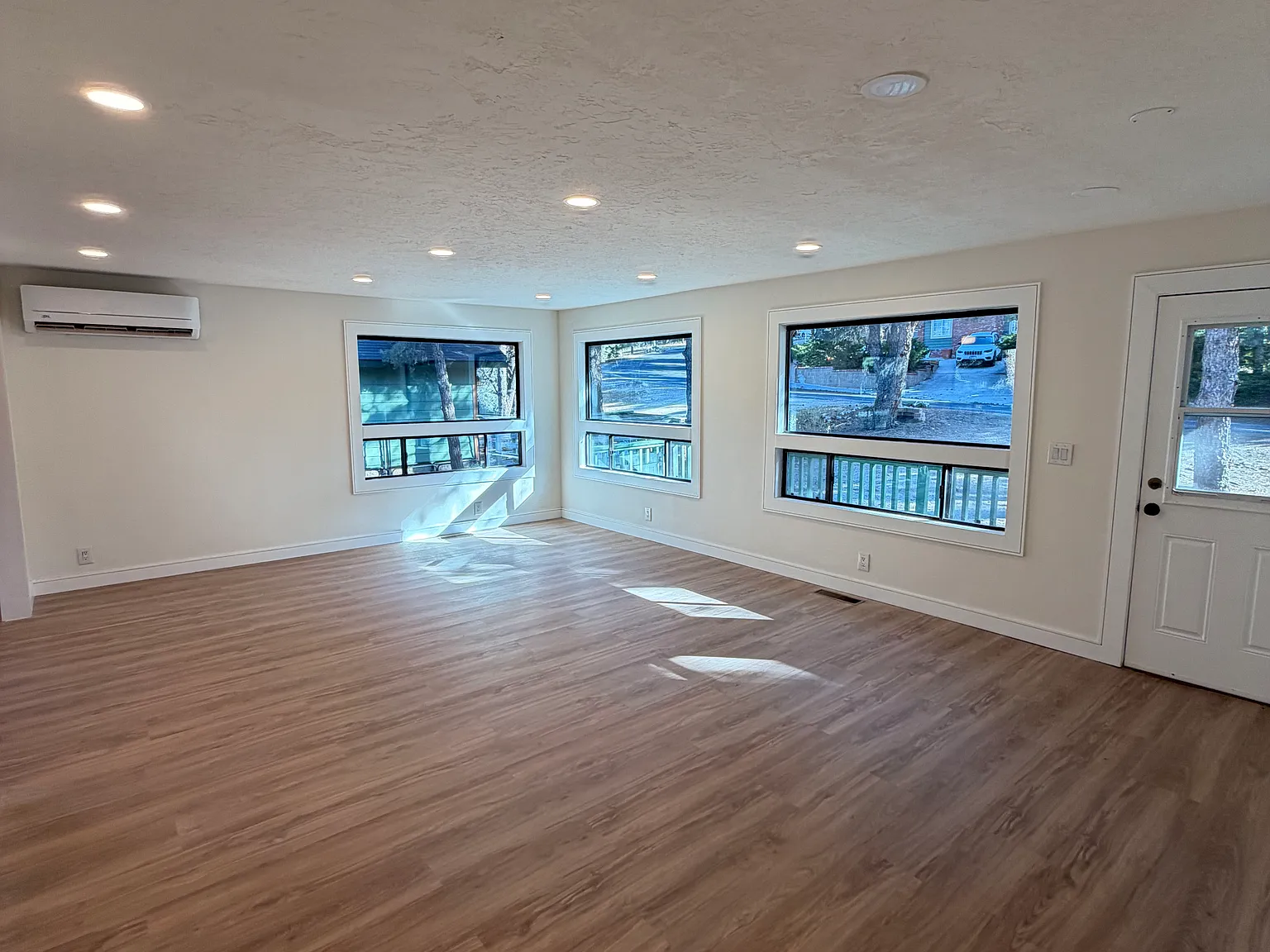 2704 Tirol Drive — Photo 2
