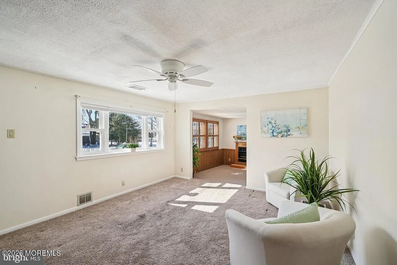 2 bed, 1080 sqft, $2,300 — Photo 3