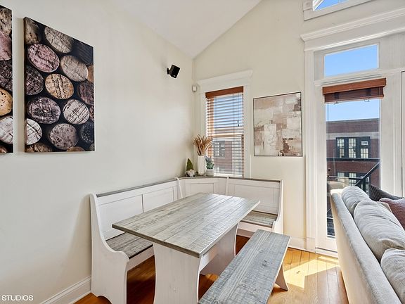 4th image of 3316 N Clifton Ave #3