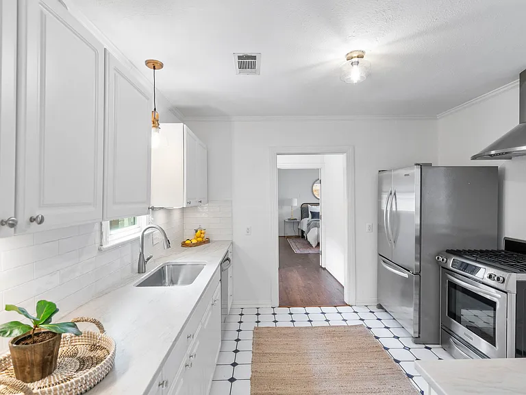 5523 Ellsworth Ave — Photo 10