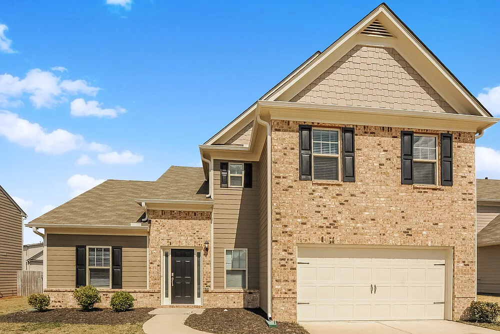 4 bed, 3.5 bath, 2510 sqft, $2,460 — Photo 1