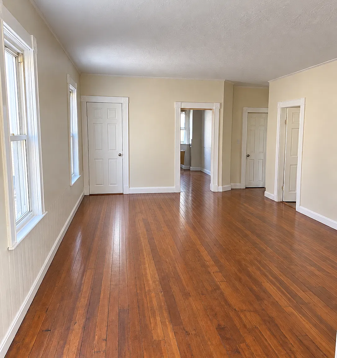 4 bed, 1200 sqft, $2,500 — Photo 1