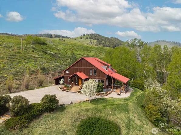 373 Rendezvous Road, Winthrop, WA 98862