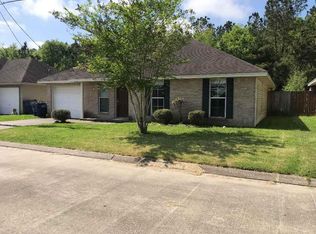 5730 Shadowbend Cir W, Lumberton, TX 77657