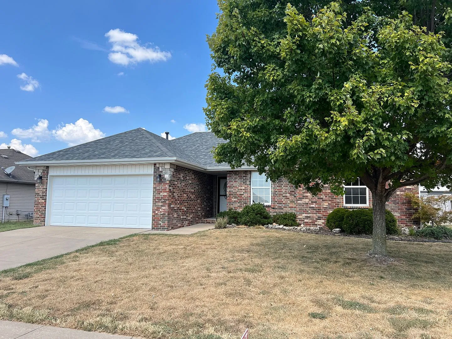 All Brick Home in Rolling Prairie — Photo 2