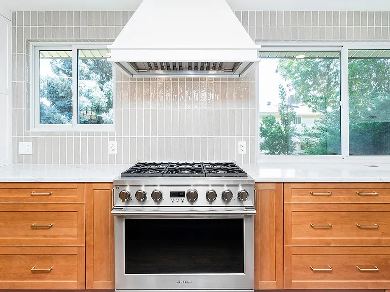 1632 S Garland St — Photo 9