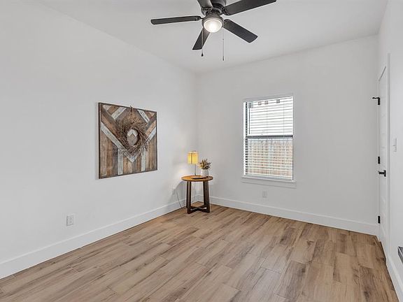 2nd image of 2111 Wright St #2111B