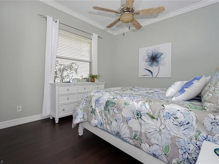 4248 Kensington High St — Photo 9
