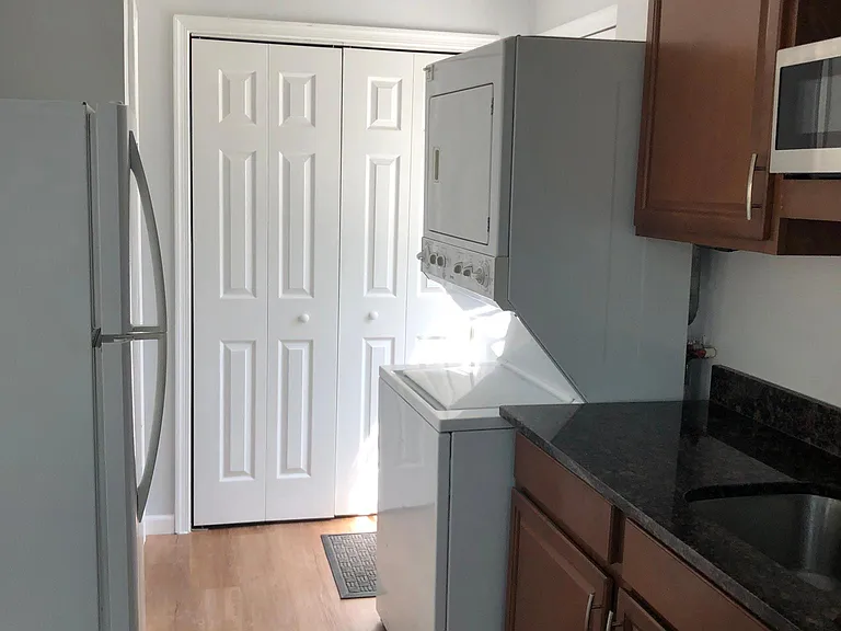 2319 Glendale Ter — Photo 16