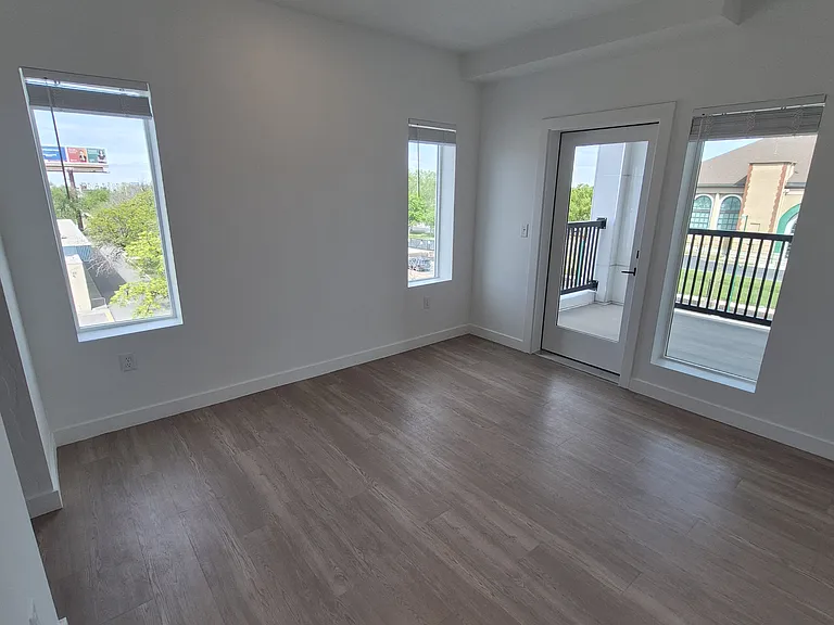 Promontory Place — Photo 23