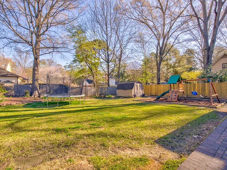 8084 Dogwood Villa Dr — Photo 24