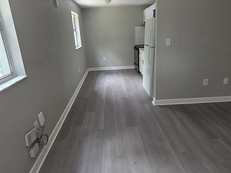 101 S Forest St #1 — Photo 3