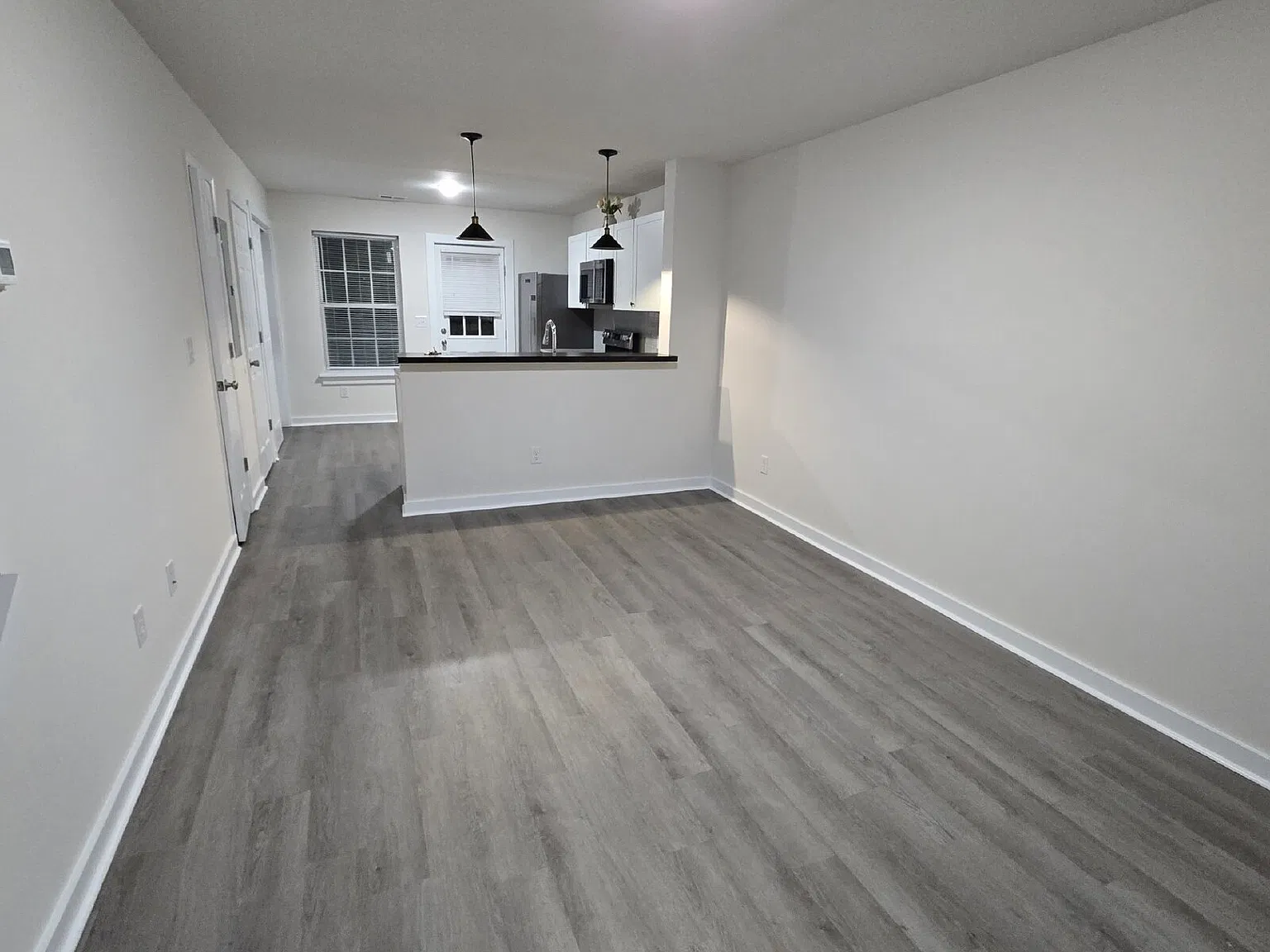 2 bed, 1.5 bath, $1,550 — Photo 2