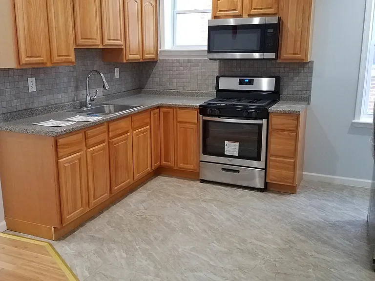 4607 Wayne Ave #2 — Photo 10