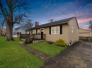 141 Plymouth Rd, Eastlake, OH