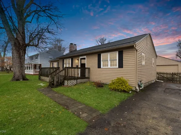 141 Plymouth Rd, Eastlake, OH 44095