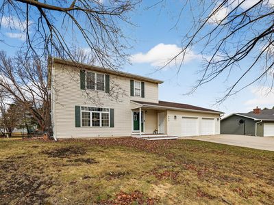 605 10th Ave NW, Dodge Center, MN, 55927