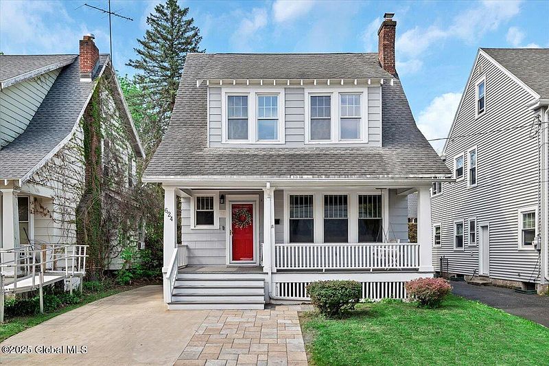 3rd image of 624 Morris Street