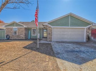 1340 Oswego Dr, Yukon, OK 73099