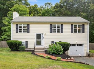 16 Walker Ln, Coventry, RI 02816