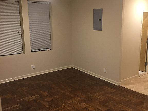 5th image of 2416 38th Ave #2D