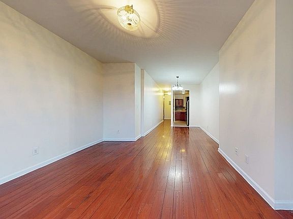 2nd image of 820 Washington Ave #2A