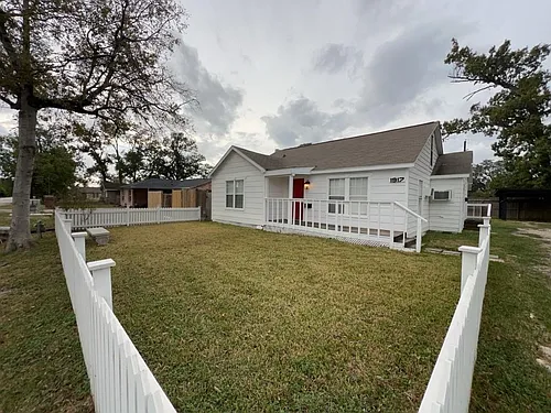 1917 Thonig Rd Photo 1