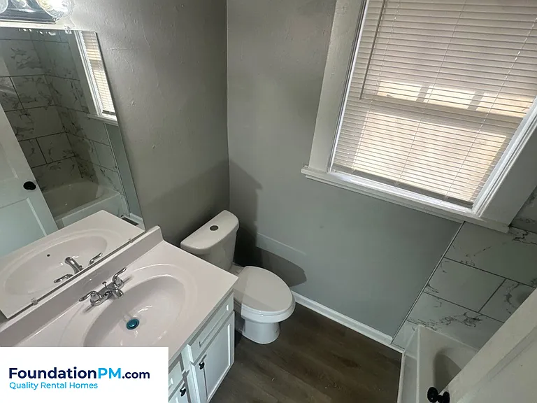 1041 Rosewood Ave — Photo 11