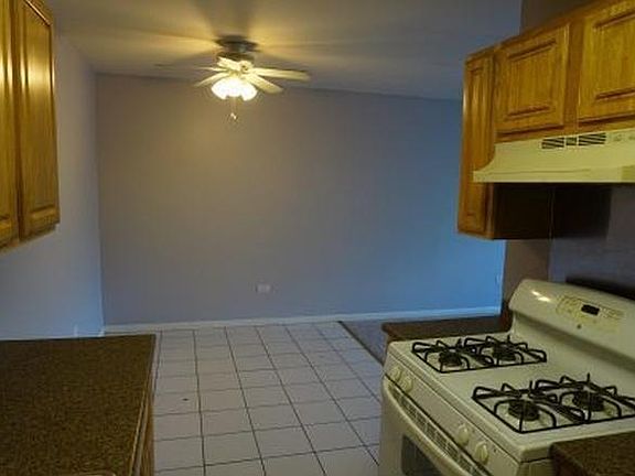 3rd image of 655 Deepwoods Dr APT 3B