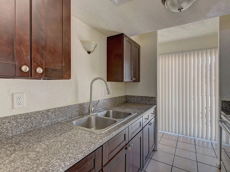 3639 Kolendo Ct — Photo 9