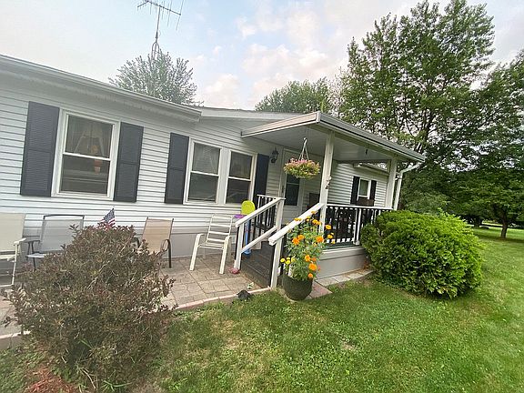 Front porch/front patio