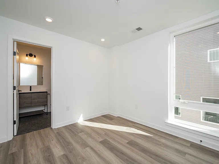 Temple Off-Campus Housing — Photo 75