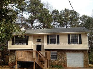 1453 Country Downs Dr, Norcross, GA 30093