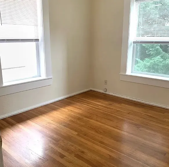 Westcott Apartments — Photo 2