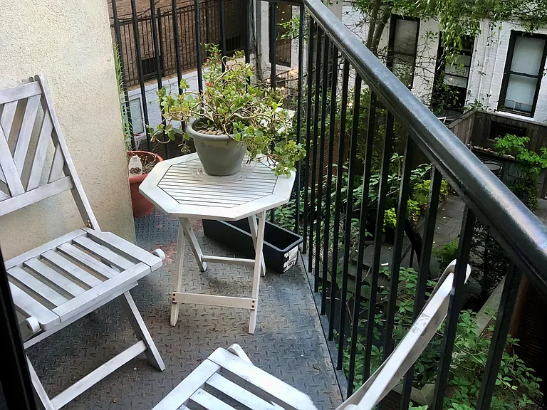 435 E 86th St #2J — Photo 2