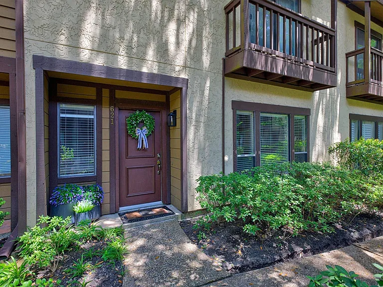 11711 Memorial Dr #621 — Photo 1