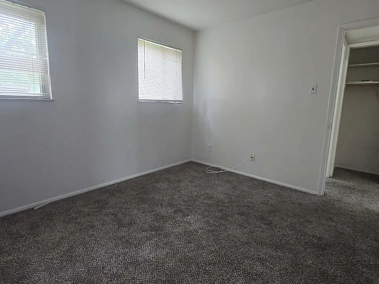 7709 Circle Dr — Photo 15