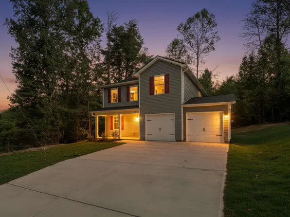 218 Hamilton St, Easley, SC 29640
