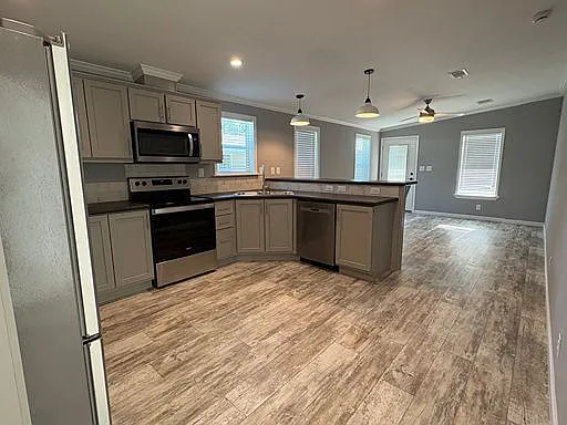 2 bed, 2.0 bath, 1098 sqft, $1,299 — Photo 4