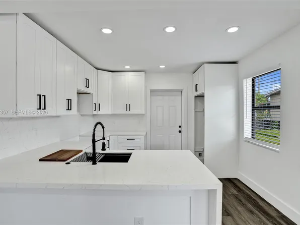 733 NW 15th Ter, Fort Lauderdale, FL 33311