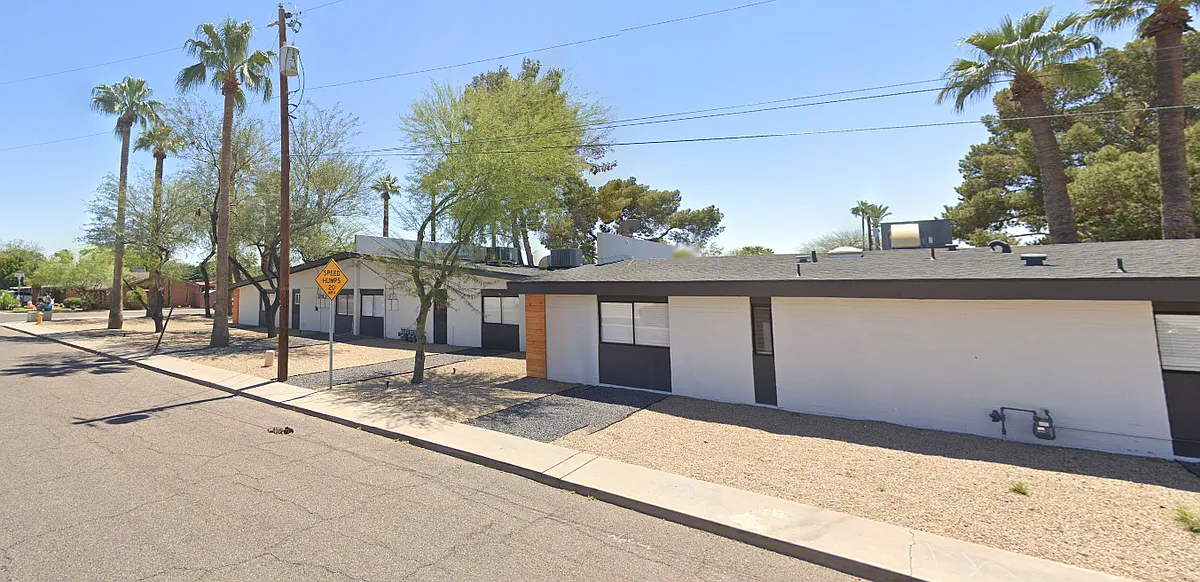 Building Photo - 4250 N 25th St #3C